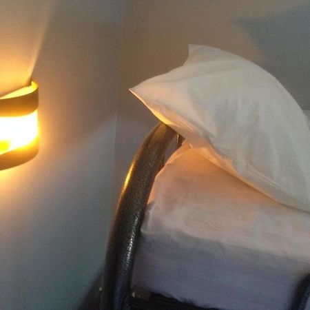 Lux Pillow Hostel Nyaung-U Bagian luar foto