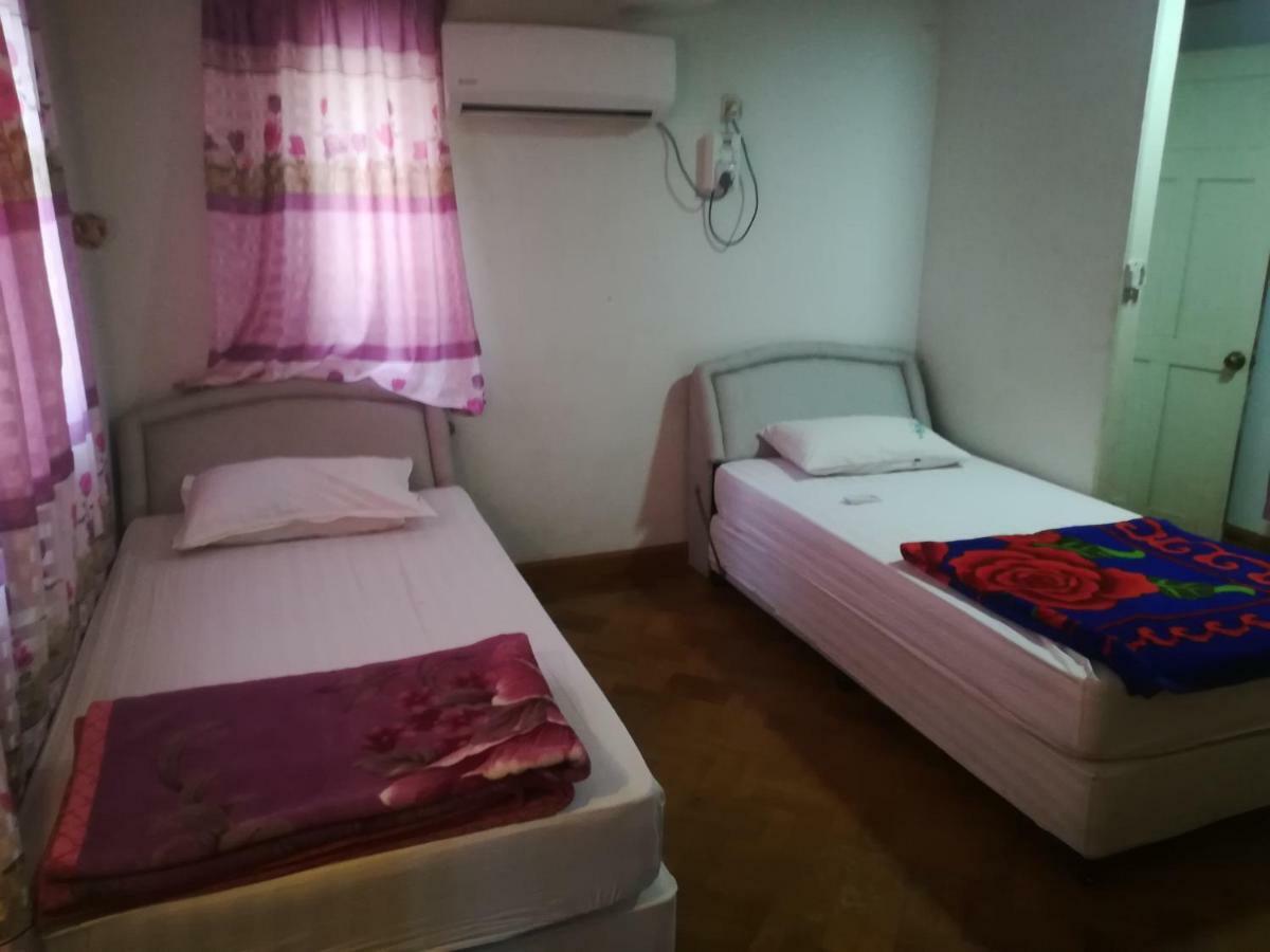 Lux Pillow Hostel Nyaung-U Bagian luar foto