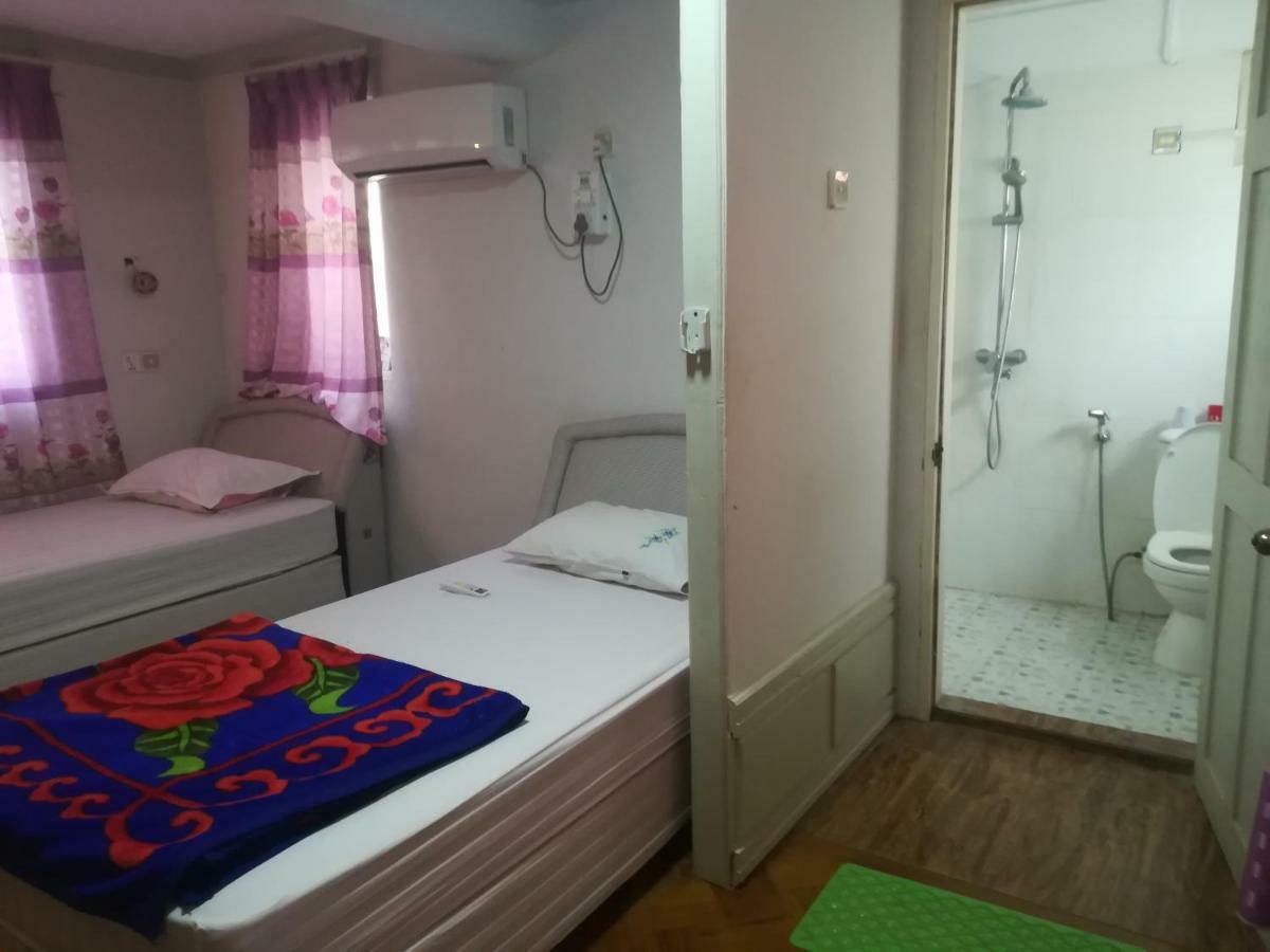 Lux Pillow Hostel Nyaung-U Bagian luar foto
