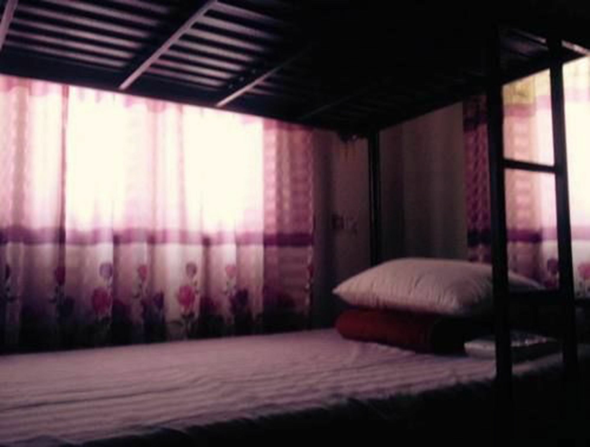 Lux Pillow Hostel Nyaung-U Bagian luar foto